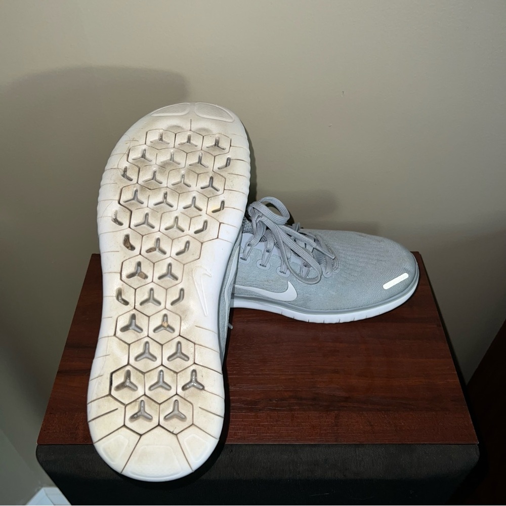 Nike Free Rn - Picture 4 of 4